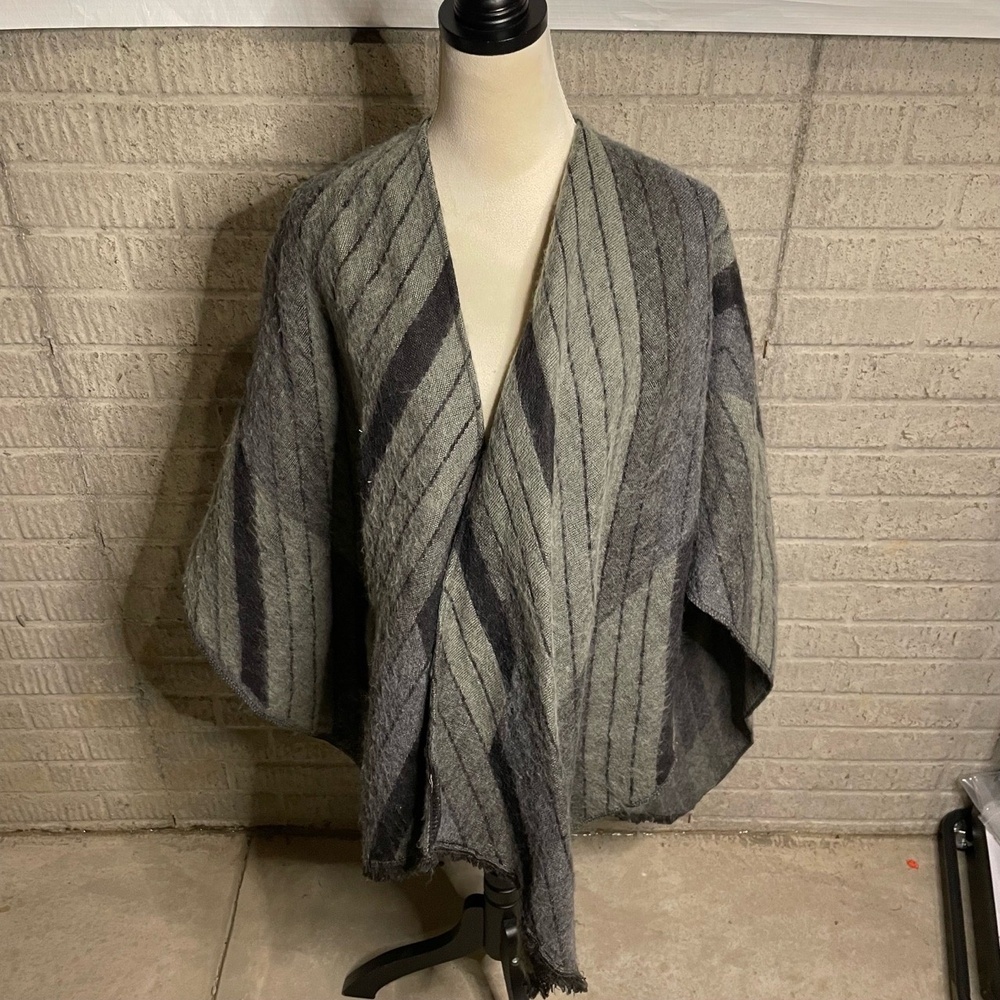 Talula Grey Black Striped Fringes Open Front Sweater Poncho‎ One Size